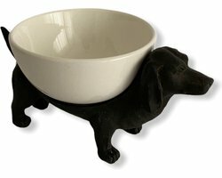 Meander - Teckel met schaaltje 